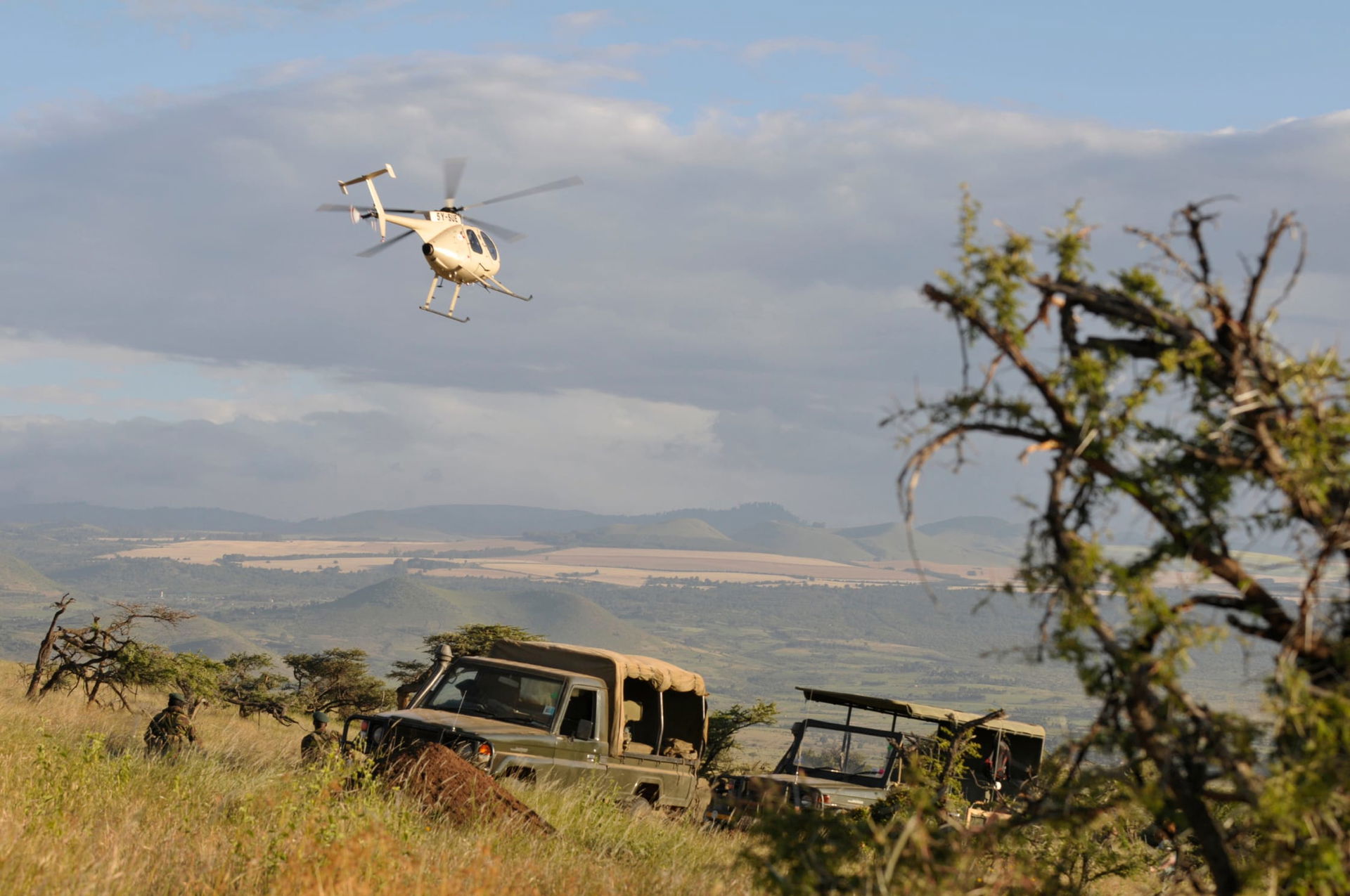 Helikopter der Anti-Wilderei-Einheit im Lewa Wildlife Conservancy in Kenia.