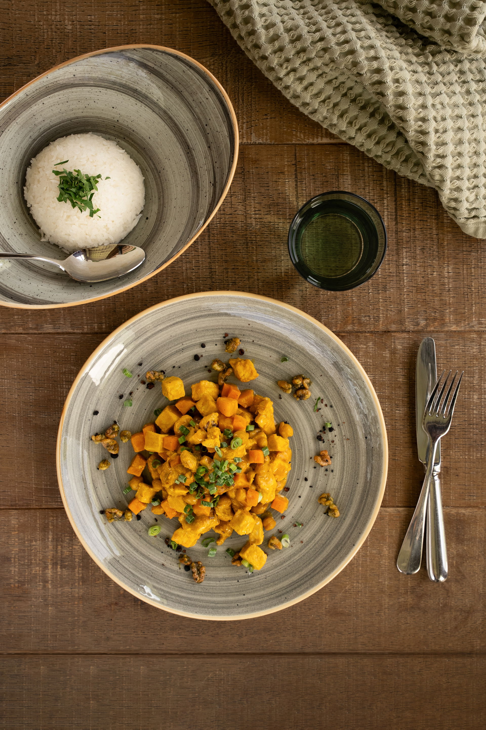 Bild des Menüs «Kürbiscurry», Rezept im Zoo-Magazin Habitat.